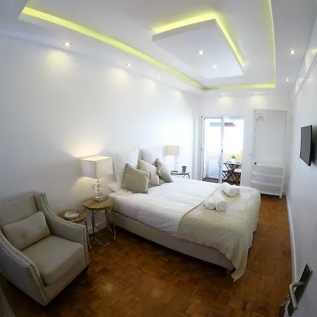Sweet Apartment *